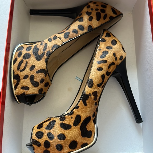 Guess Shoes - Guess leopard shoes